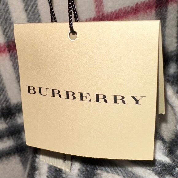 NWT Burberry Nova Check 100% Scottish Cashmere Iconic Rectangle Fringe Scarf - Picture 4 of 16